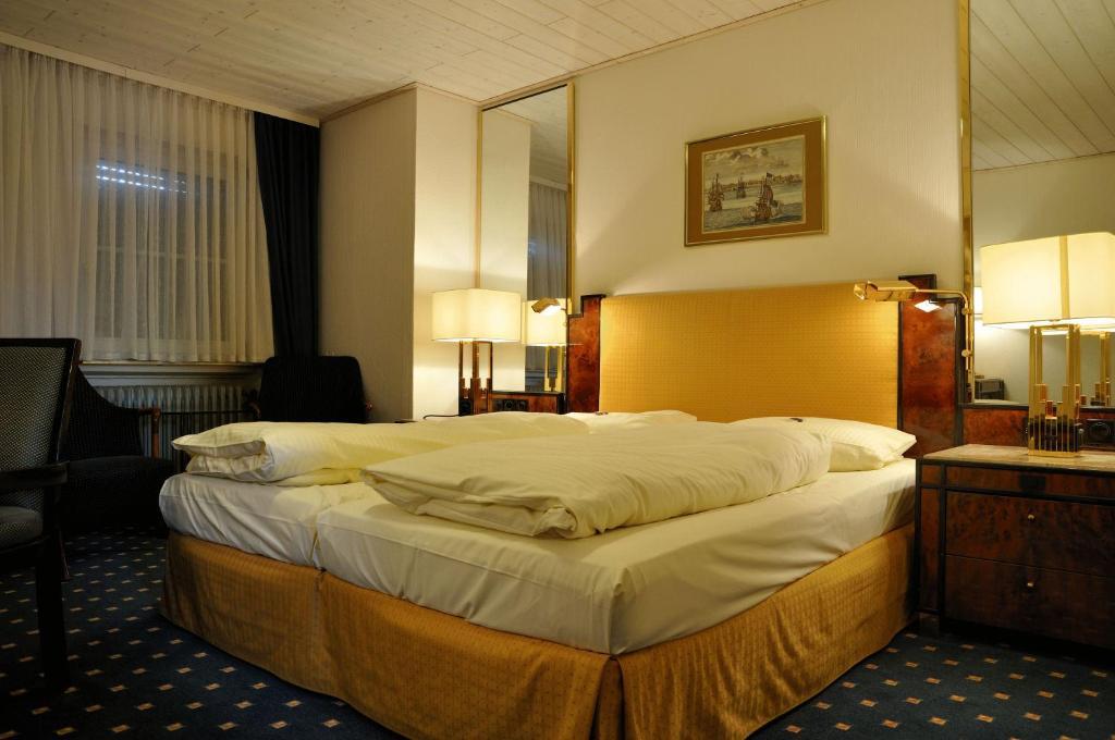 Hotel Zum Baecker Udenhain Habitación foto